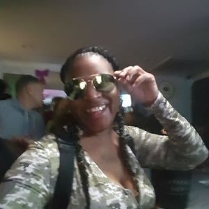 Meet your Posher, Qweet